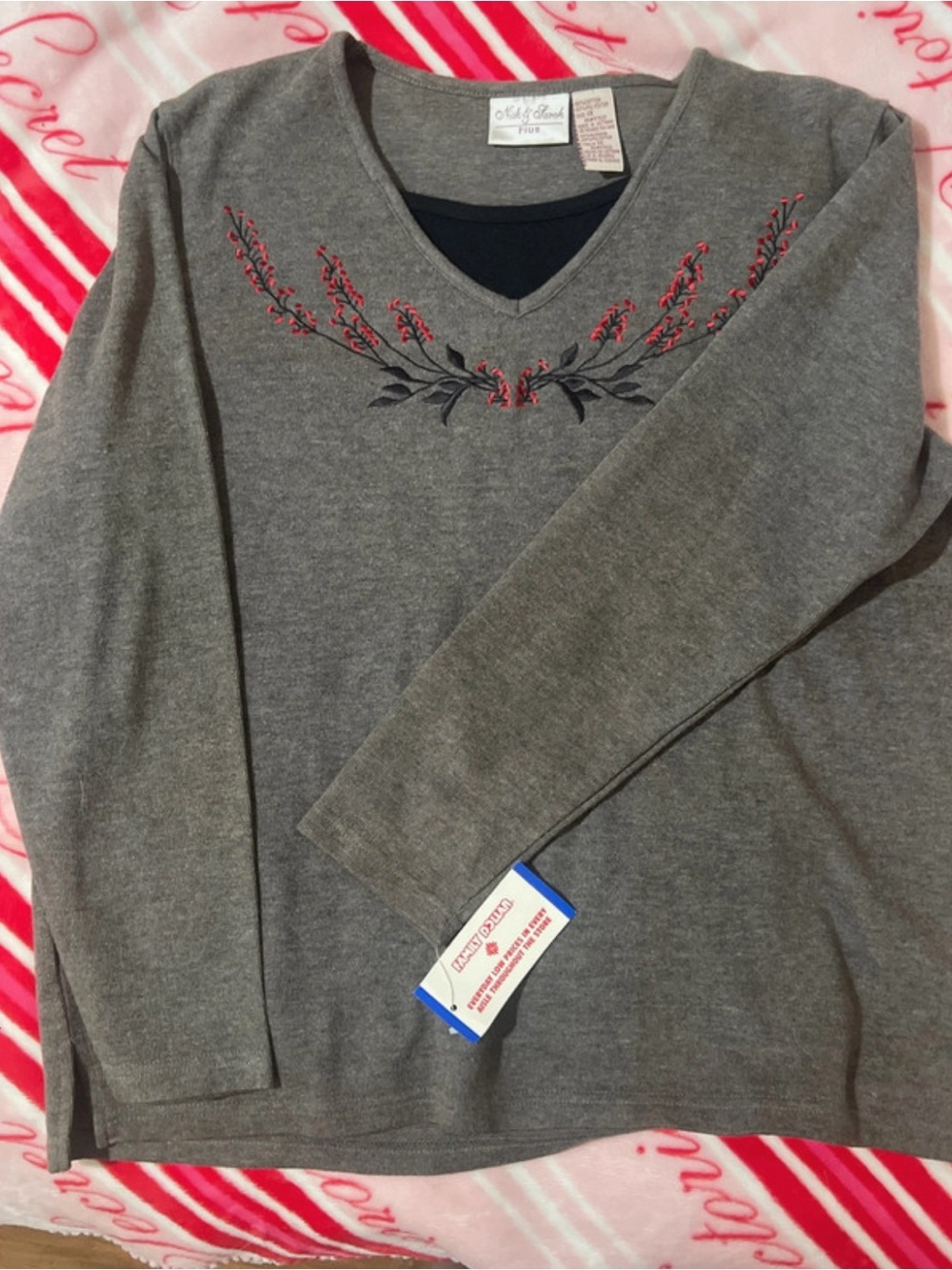 VINTAGE Womens Gray V-Neck Sweater with Red Embroidery and undershirt